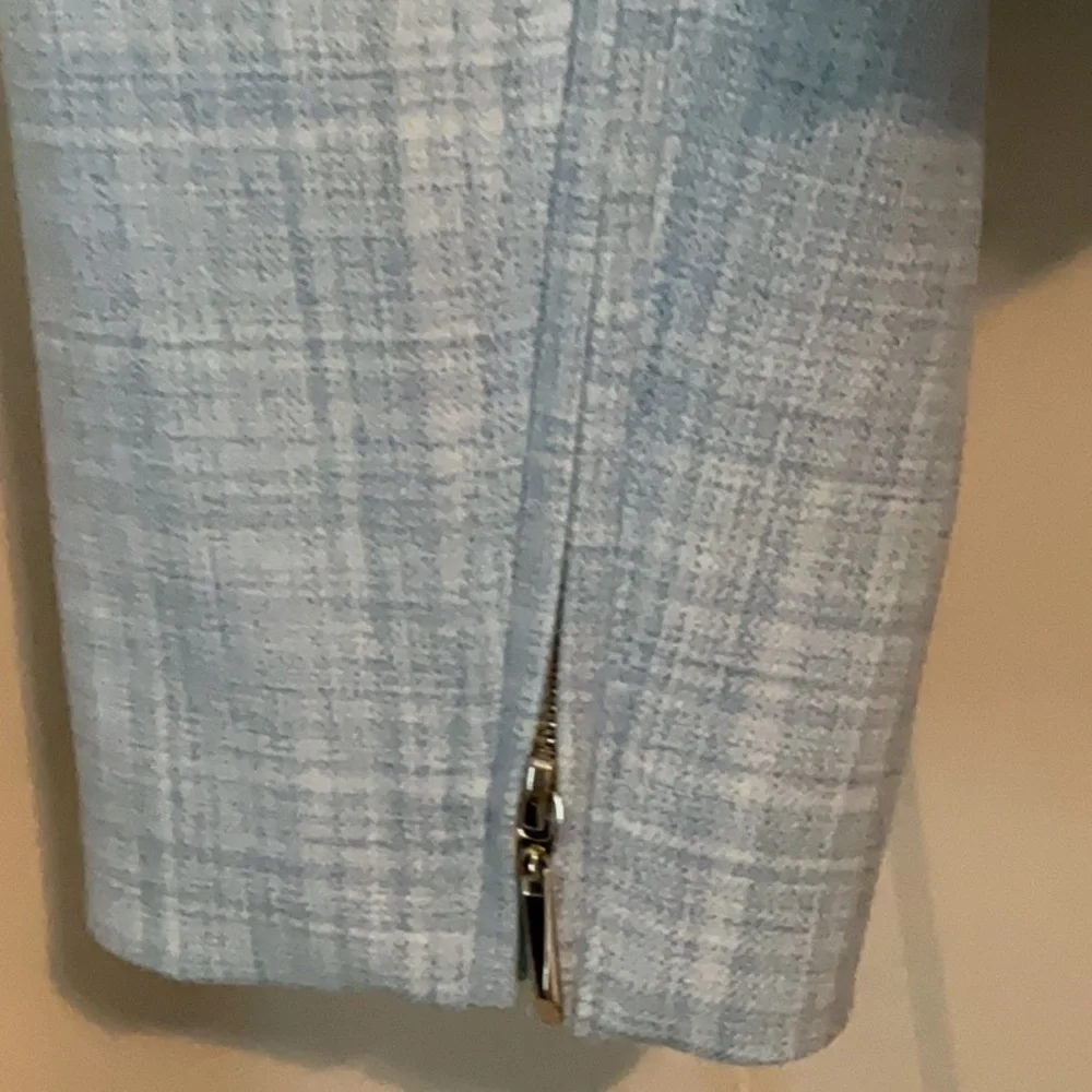 White House Black Market Light Gray Blazer - Picture 6 of 11